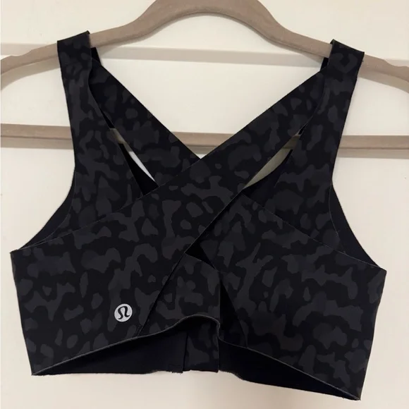 lululemon Enlite Bra in Black and Grey Leopard Print-Size 32B - Picture 6 of 8